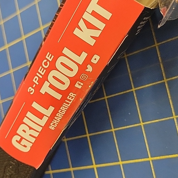 Char-Broil Grill Tool Kit with Black Handles - Picture 4 of 6